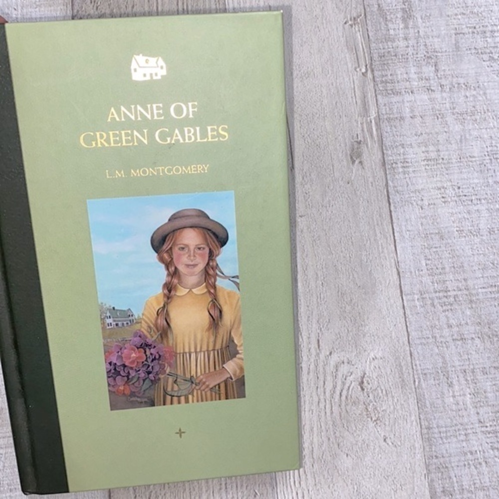 Anne of green gables hardback book